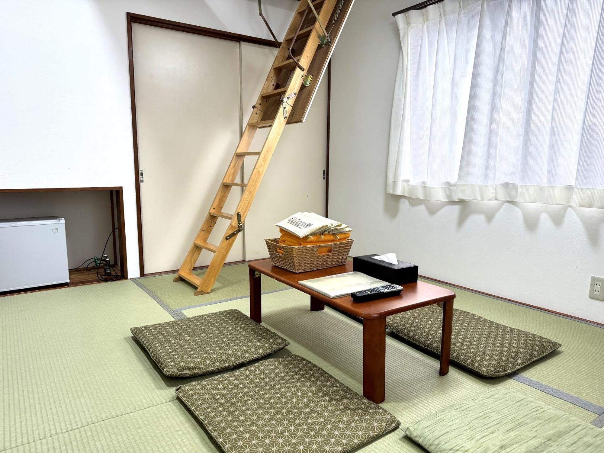 Nozawaonsen Guest House Miyazawa Экстерьер фото